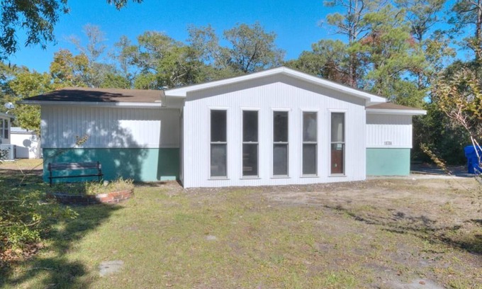 Tranquil Harbour House | 3BR/2BA Home - Walk to Beach, Sunroom, Central Location, Sleeps 8
