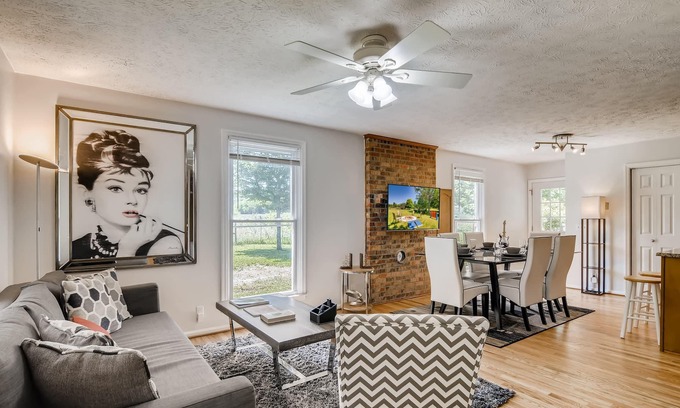 Franklin House | 3BR/2BATH Gorgeous Country Near Nashville! (F1)