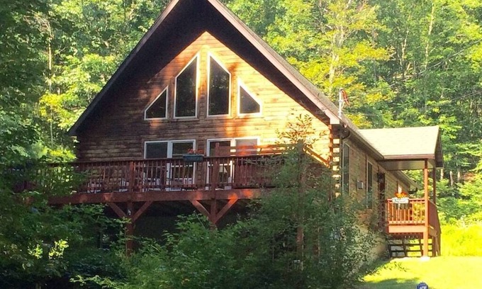 Layton House | 3BR chalet escape w/hot tub, fire pit & pond in natural setting close to hiking