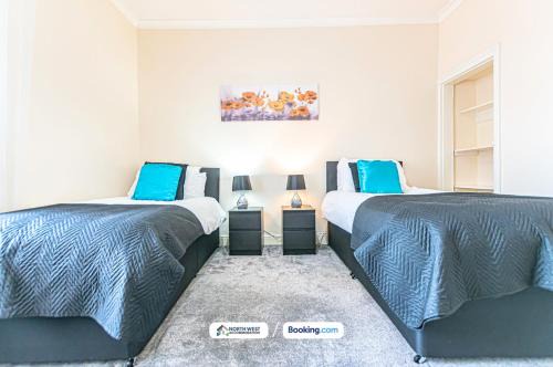Manchester House | 3BR House in Manchester, Free Wifi, Parking, Ideal for Contractors