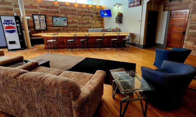 South Range Apartment | 3BR on SXS Snowmobile Trail w/Full Bar, Walk to Dining &Bars, Near MTU &Houghton