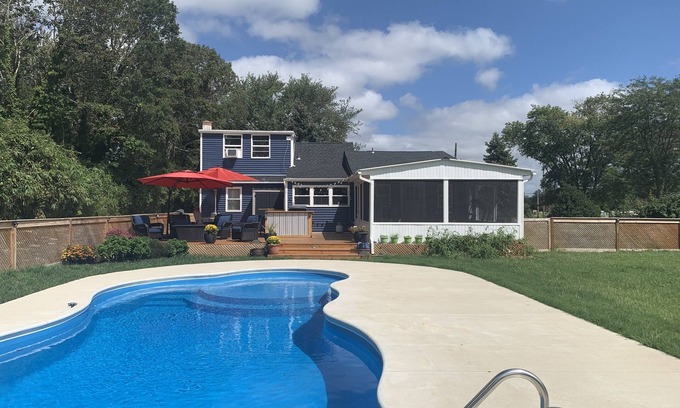 Lower Township House | 3BR private oasis with in-ground heated pool - close to winery, beaches & bay!