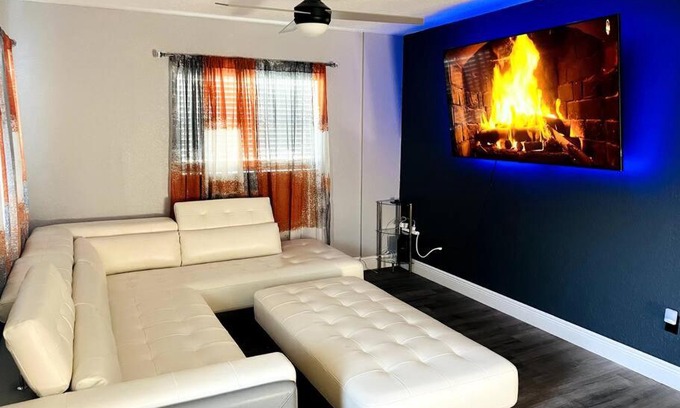 Eatonville House | 3brdrm home near Downtown Orlando and Winterpark