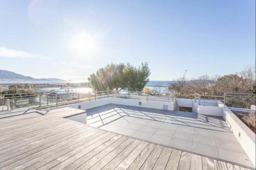 Prado-Perier Apartment | 3RAMT4 Superbe T4, Terrasse et Rooftop - vue sur mer