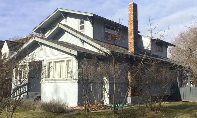 University District House | 4 bed, 2 bath Mid-Century University House