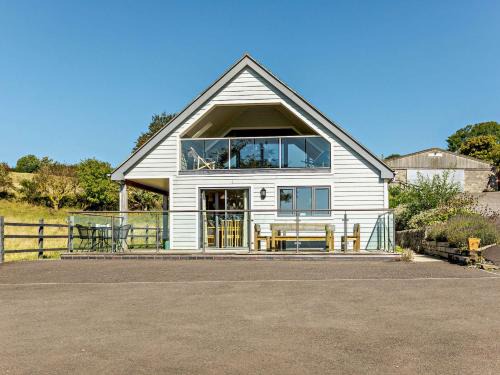 Moorlinch House | 4 bed in Glastonbury SHALO