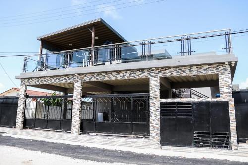 Montana Rey House | 4 Bedroom 3 Bathroom Outdoor Terrace with Amazing View