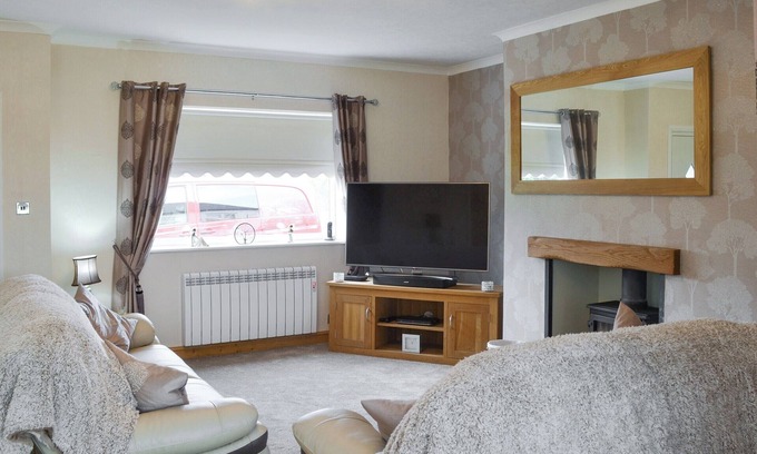 Rhosybol Cottage | 4 bedroom accommodation in Rhosybol, near Amlwch