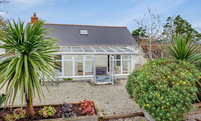 Carnkie Cottage | 4 bedroom accommodation in Carnkie, near Redruth