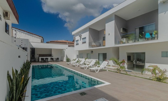 Taperapua Beach Apartment | 4-bedroom Apart in Condominium With Pool Vif0104