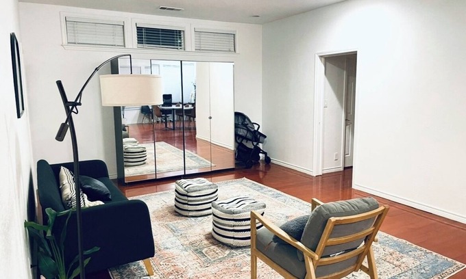 Sherman House | 4-bedroom Charming house in Sherman with Fireplace