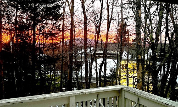 Bromley Mountain Condo | 4 Bedroom Mountainside Condo - Enjoy Beautiful Vermont This Winter!