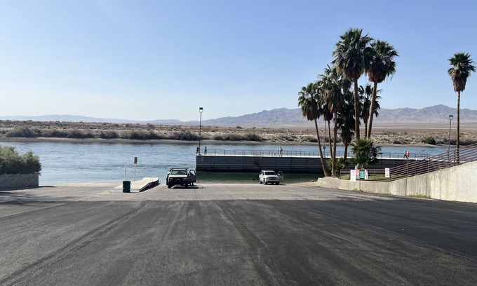 Bullhead City House | 4 Bedroom River Home on Golf Course a block to water
