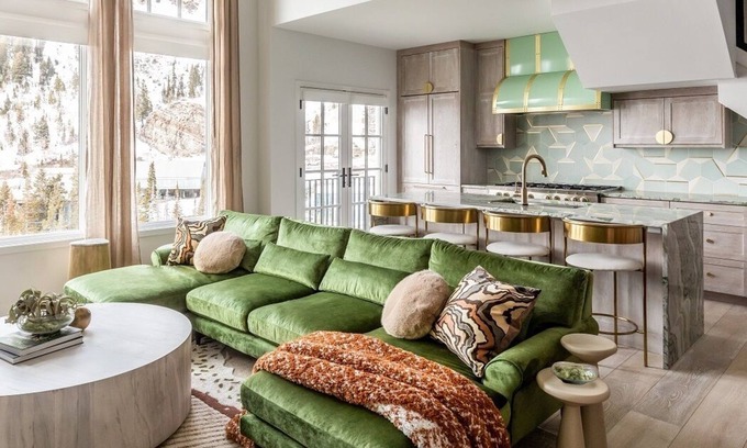 Salt Lake Mountain Resorts House | 4 Bedroom WOW w/heated floors, Ski out access to Snowbird and steam bath.