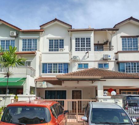 Bukit Jalil House | 4 Bedrooms 4 Bathrooms 10Pax Comfy Sleeps Landed Spacious House