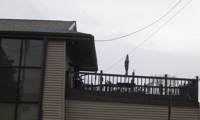 Port Clinton Apartment | 4 bedrooms+queen sleeper, 2 full kitchens, 2 Full Bathrooms, seasonal pool