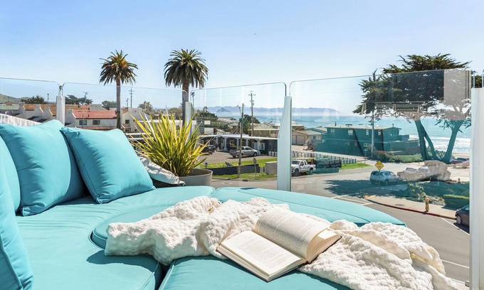 Cayucos House | 4 Cayucos Bungalows | Steps to Beach, Sleeps 16, Pet Friendly