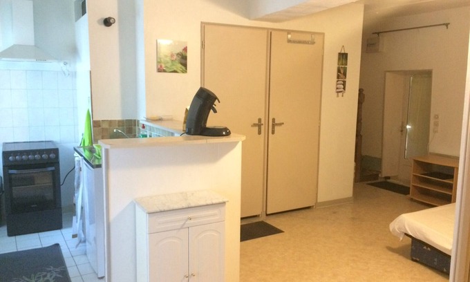 Les 3 Cites House | 4] Charming quiet T2