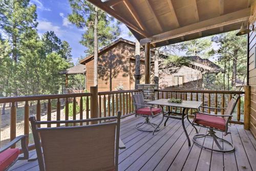 Torreon House | 4 Mi to Fool Hollow Lake Cabin with Tranquil Deck