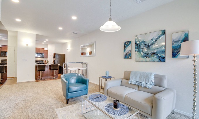 North Valley House | 4 Mi to UNM: Convenient Albuquerque Townhome!