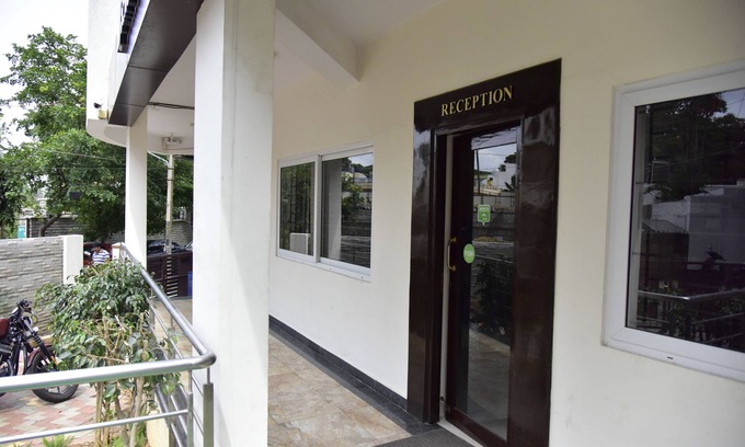 5th Block Hotel | 4 Seasons Suites