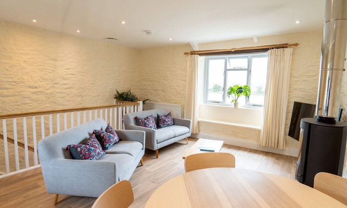Boscastle House | 4* self catering, farm stay cottage. Sleeps 4