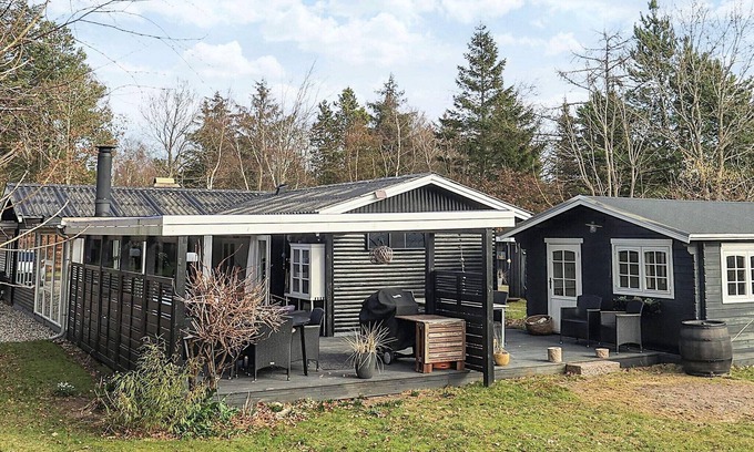 Hou House | 4 star holiday home in Hals