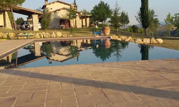 Calvi di Umbria Villa | 400 m² Villa ∙ 4 bedrooms ∙ 9 guests