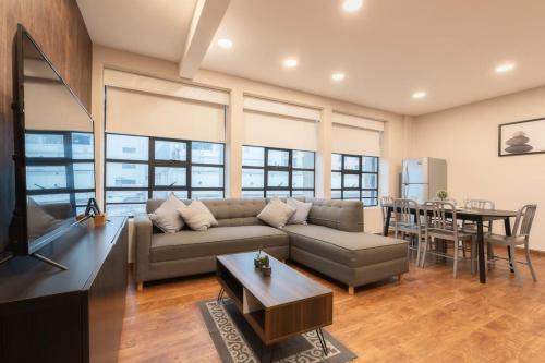 Historic Center House | 401 Location 3Bdrm 2bath apt with AC Rooftop