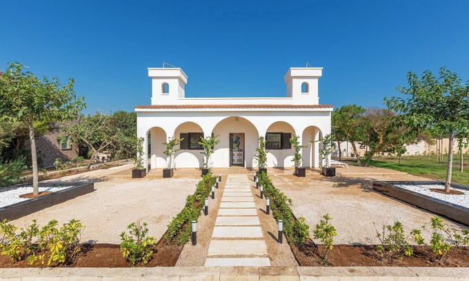 Specchiarica House | 4147 Villa Daversa by BarbarHouse