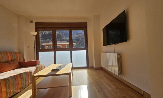Arenas de Cabrales Apartment | 42 m² Apartment ∙ 2 bedrooms ∙ 6 guests