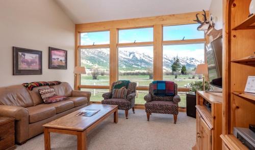 Moose Wilson Road Apartment | 4412 Mackinaw