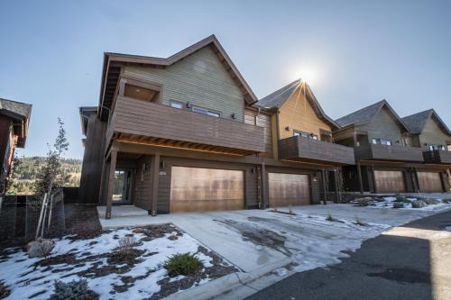 Big Sky House | 45 North Condo 235A