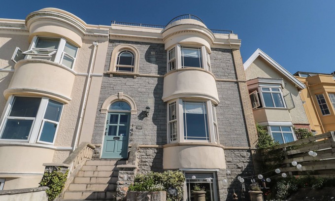 Burnham-on-Sea Cottage | 49 Esplanade