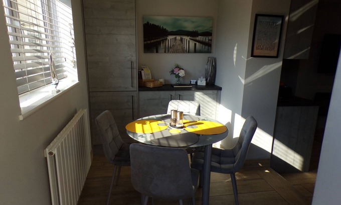 Barton-on-Sea Apartment | 4thedome