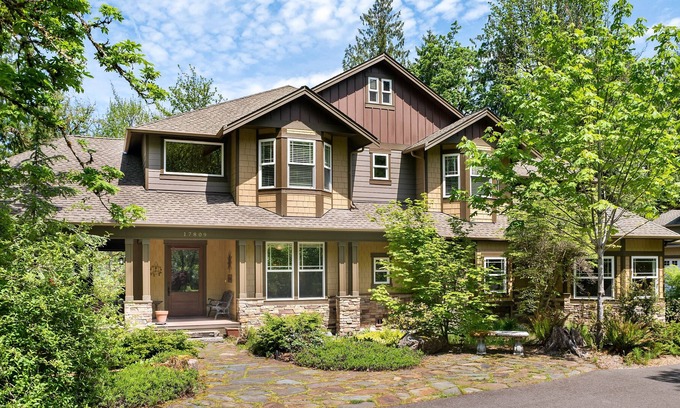 Prairie Ridge House | 5 Bdrm 4 Bath Private & Gated 5 Acre Estate Property