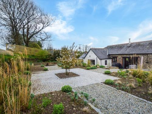 Looe House | 5 Bed in Looe 86136
