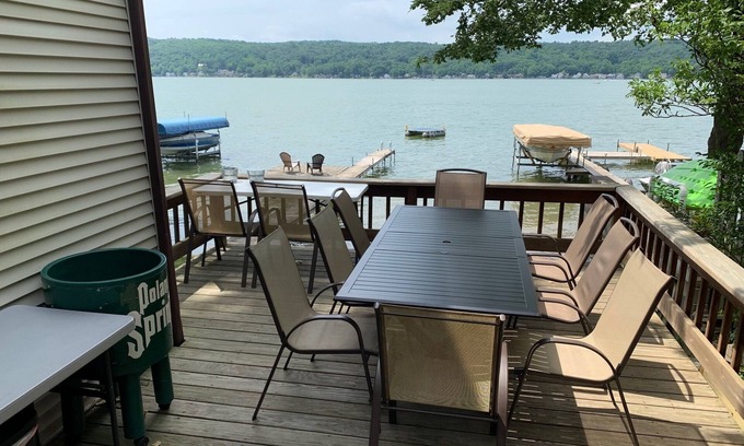 Conesus House | 5 Bedroom Lake House Sleeps 10