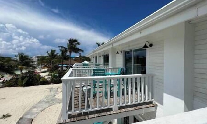 Great Guana Cay House | #5 - Guana Beach Inn @sunset beach - Guana Cay