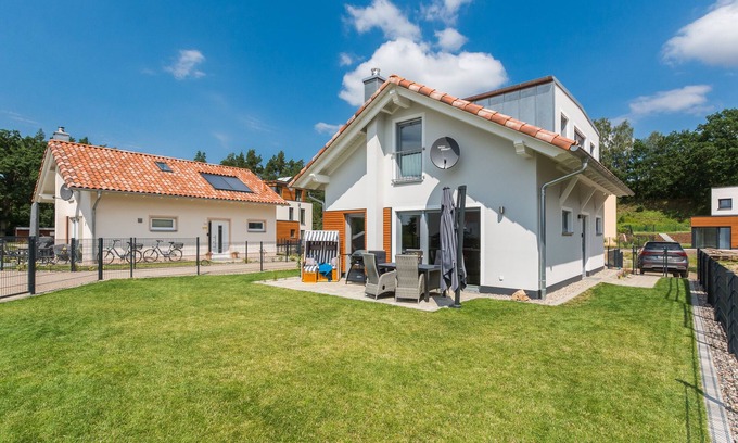 Krakow am See House | 5 * holiday home - nature park-lake-sauna-fireplace-113m²
