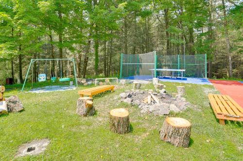 Mongaup Valley House | 5 Mi to Swinging Bridge Reservoir Cabin with Porch!