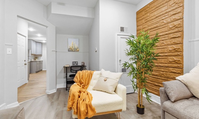 Utica Apartment | 5 Min WYNN Hospital,3 Min Nexus Center,2 Min Downtown Utica NY, near Ilion NY,2