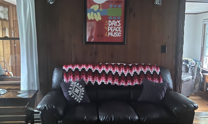 Mongaup Valley House | 5 minutes from original Woodstock site.