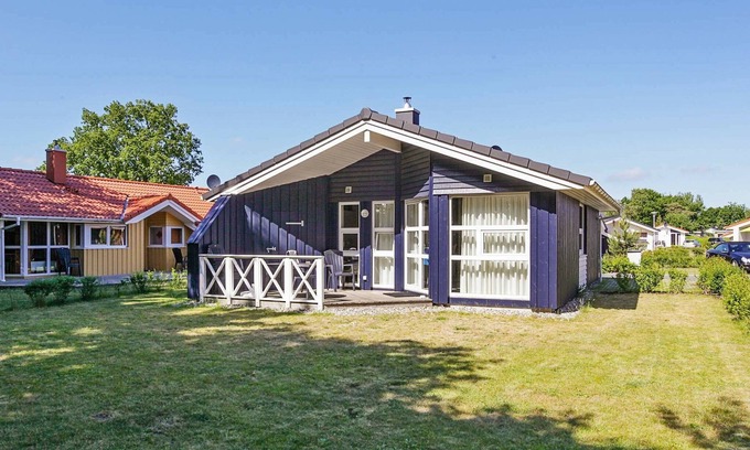 Lensterstrand House | 5 person holiday home in GROEMITZ