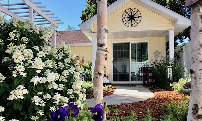 Keewaydin House | 5 STARS! MPLS-ST PAUL "THE COTTAGE" LK NOKOMIS/MNHAHA FALLS/MOA/ONE-LEVEL-LIVING