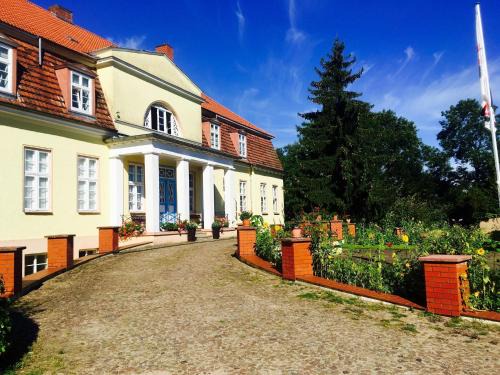 Borkow Apartment | 5 Sternberg