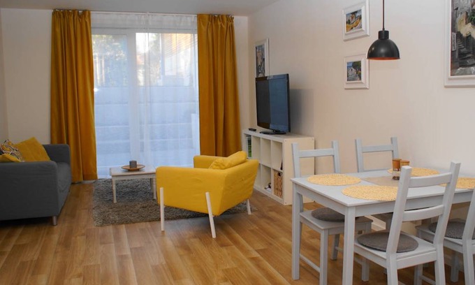 Hanspaulka Apartment | 50 m² Apartment ∙ 1 bedroom ∙ 2 guests