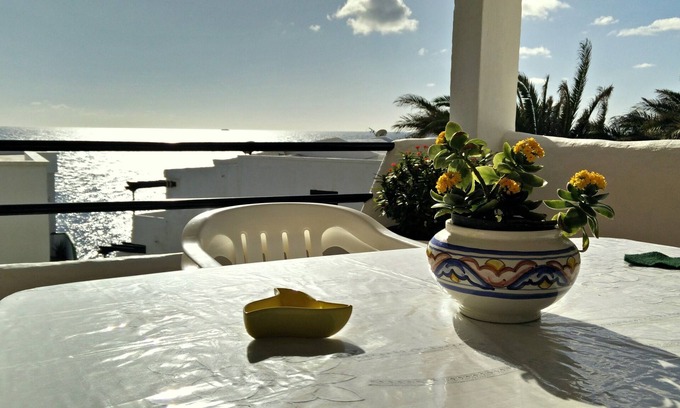 Galdar Apartment | 50 METERS FROM THE SEA: HOLIDAY APARTMENT IN NICE AND RELAXING PLACE