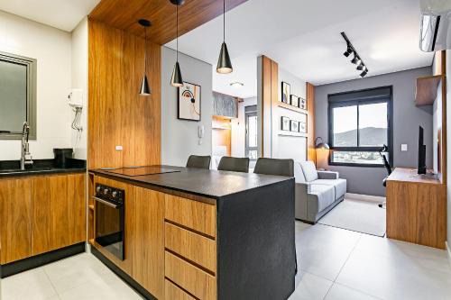 Carvoeira Apartment | 500m da UFSC | Smart TV de 50" #CARV03