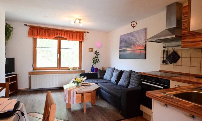 Zeulenroda-Triebes Apartment | 55 m² Apartment ∙ 2 bedrooms ∙ 4 guests